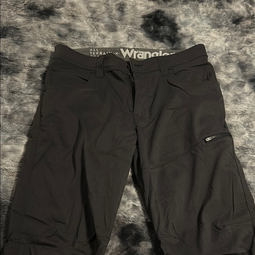 Wrangler All Terrain Black Pants